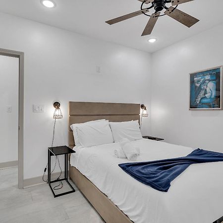 Sleeps 24-Spacious Suites Near Fq W Pool Ню Орлиънс Екстериор снимка