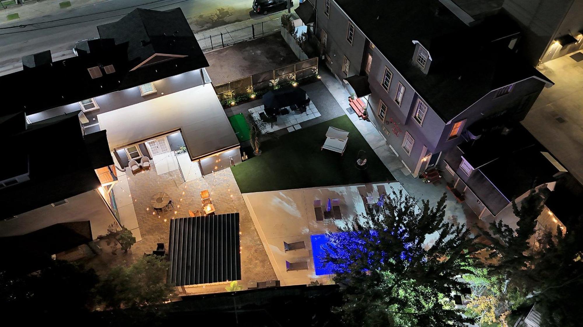 Sleeps 24-Spacious Suites Near Fq W Pool Ню Орлиънс Екстериор снимка