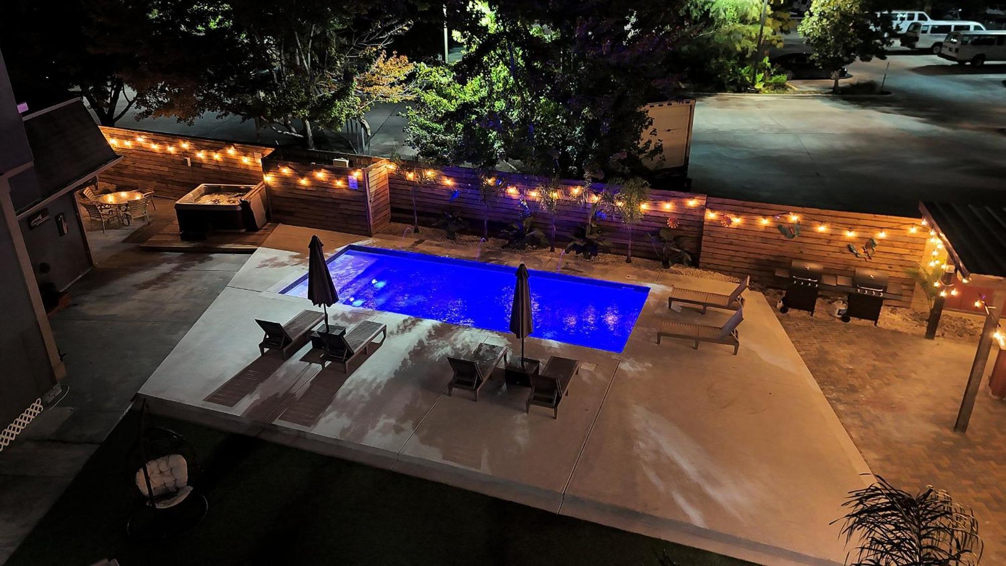 Sleeps 24-Spacious Suites Near Fq W Pool Ню Орлиънс Екстериор снимка