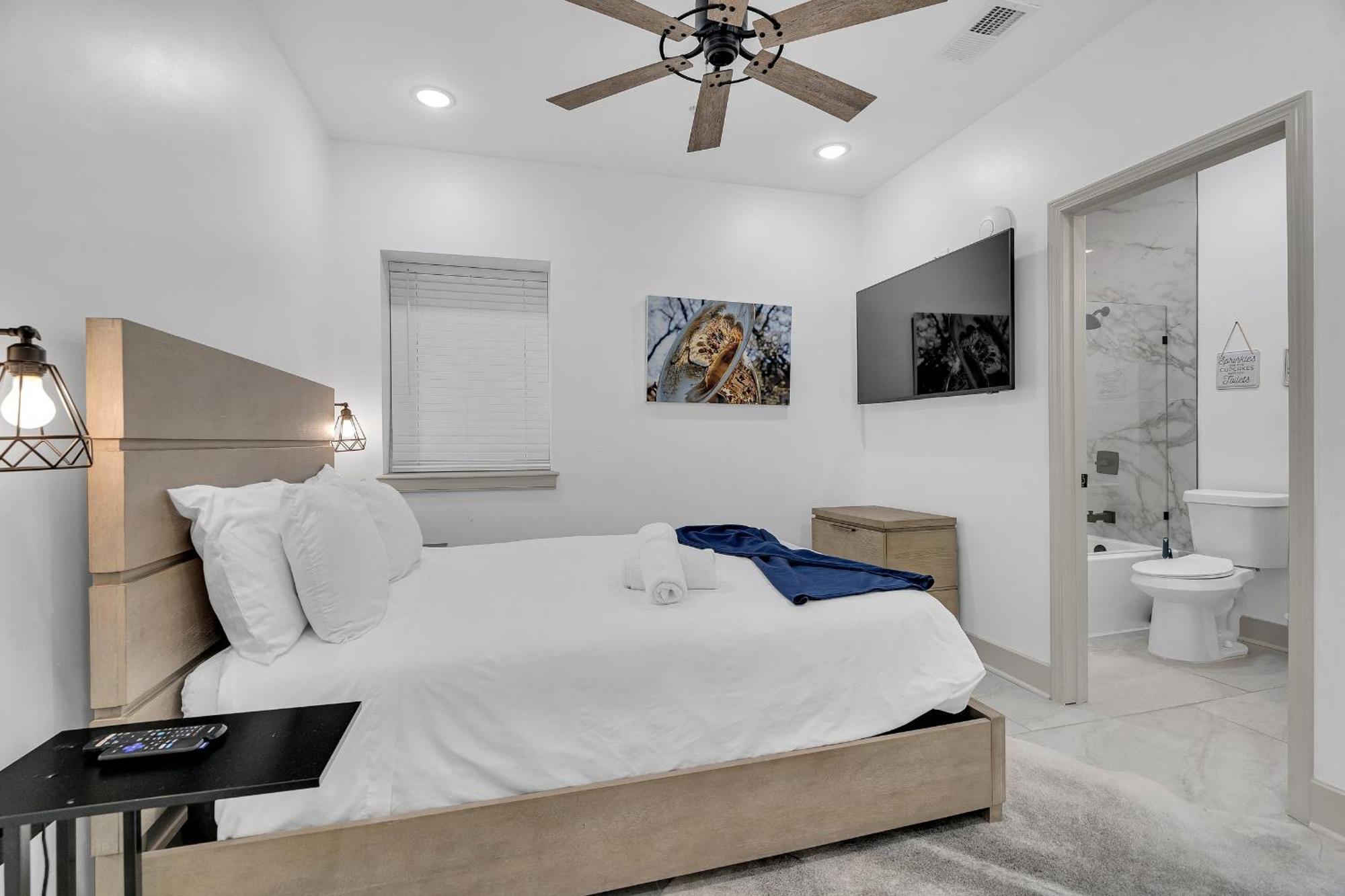 Sleeps 24-Spacious Suites Near Fq W Pool Ню Орлиънс Екстериор снимка